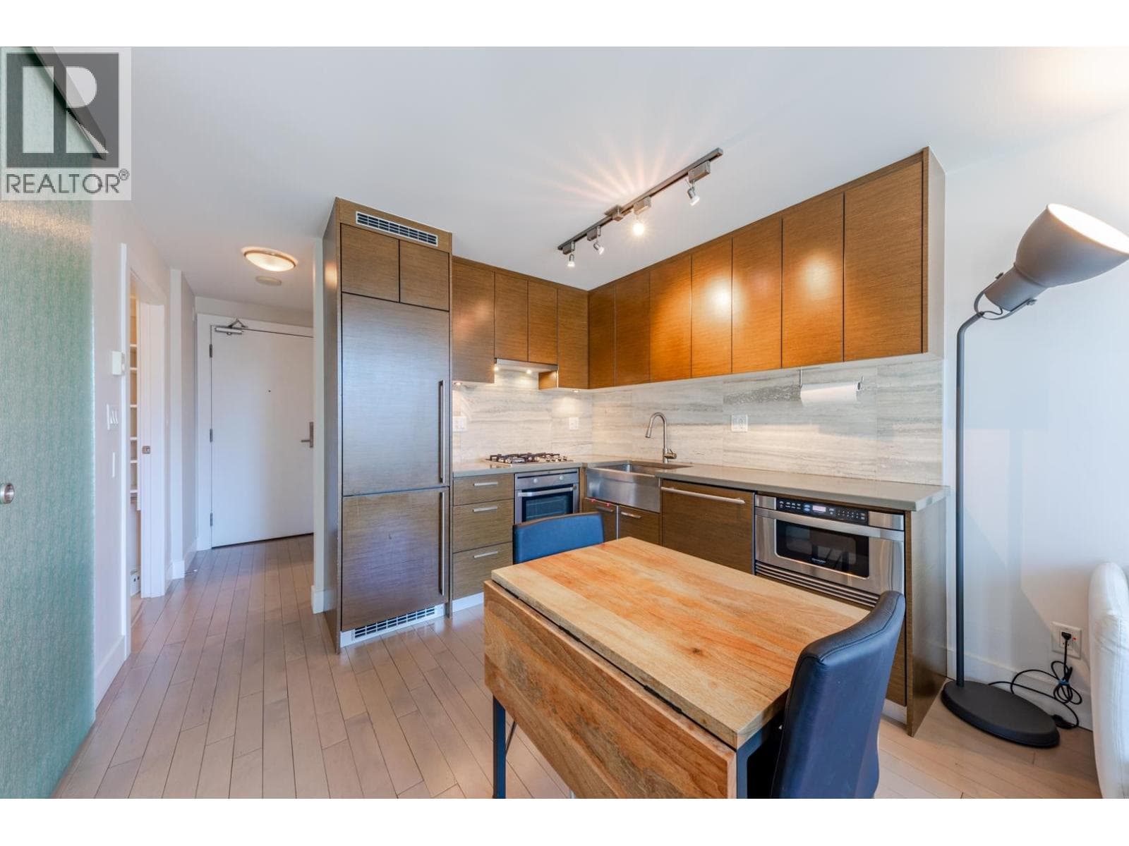 1106 535 SMITHE STREET photo 3