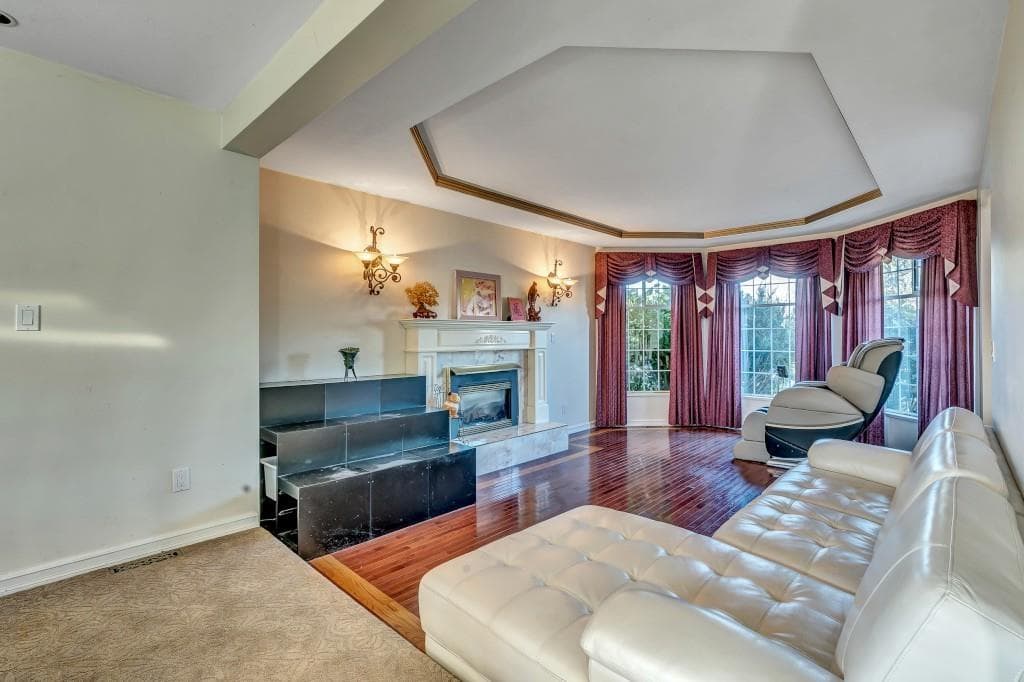 17986 67 AVENUE photo 2