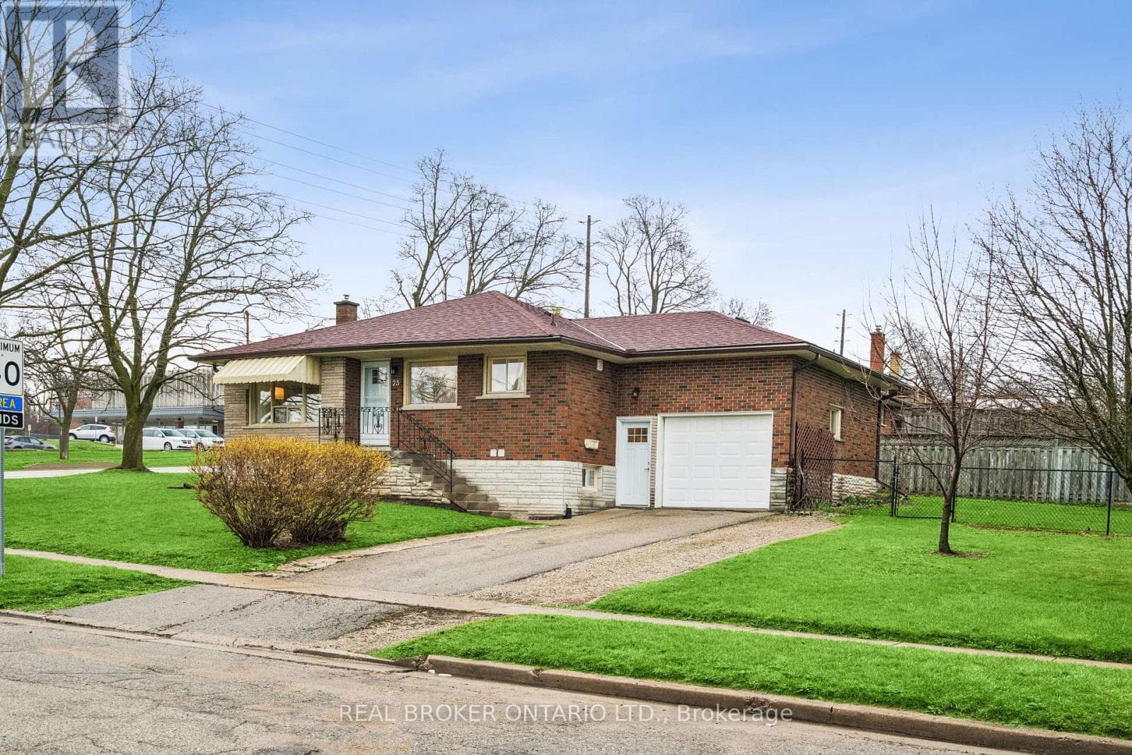23 KNIGHTSWOOD BOULEVARD photo 3