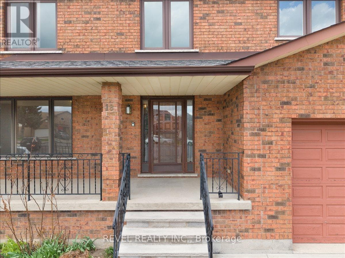 18 MARCEL PLACE photo 2
