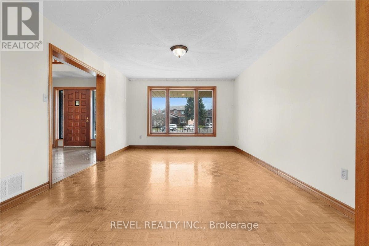 18 MARCEL PLACE photo 5