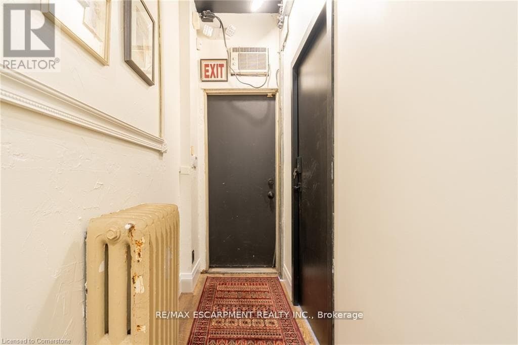 299 JAMES STREET N photo 4