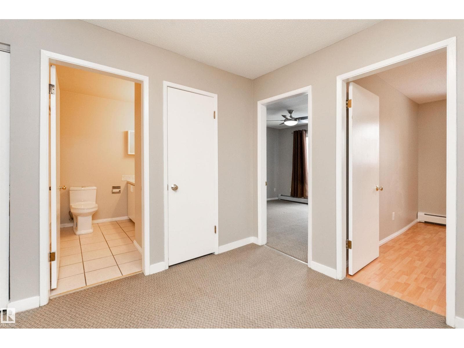 #8 10616 123 ST NW photo 4
