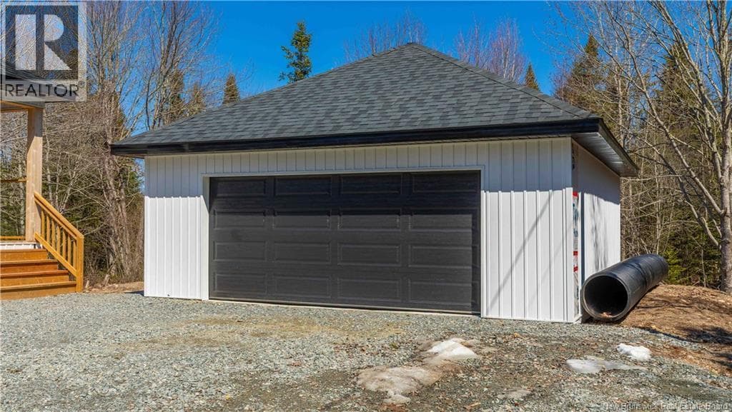 175 Robertson Road photo 4
