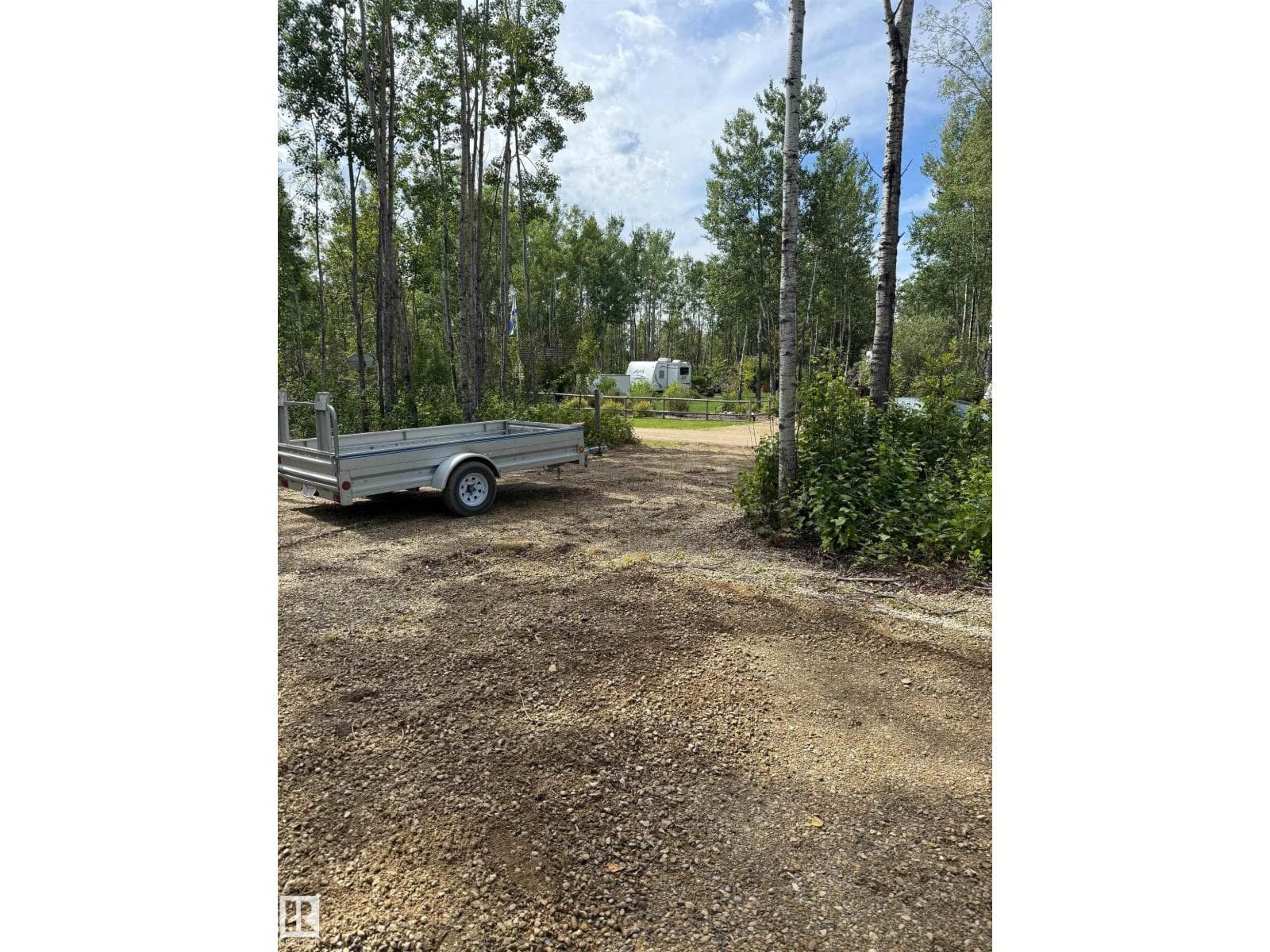81 TWP RD 550 — photo 2