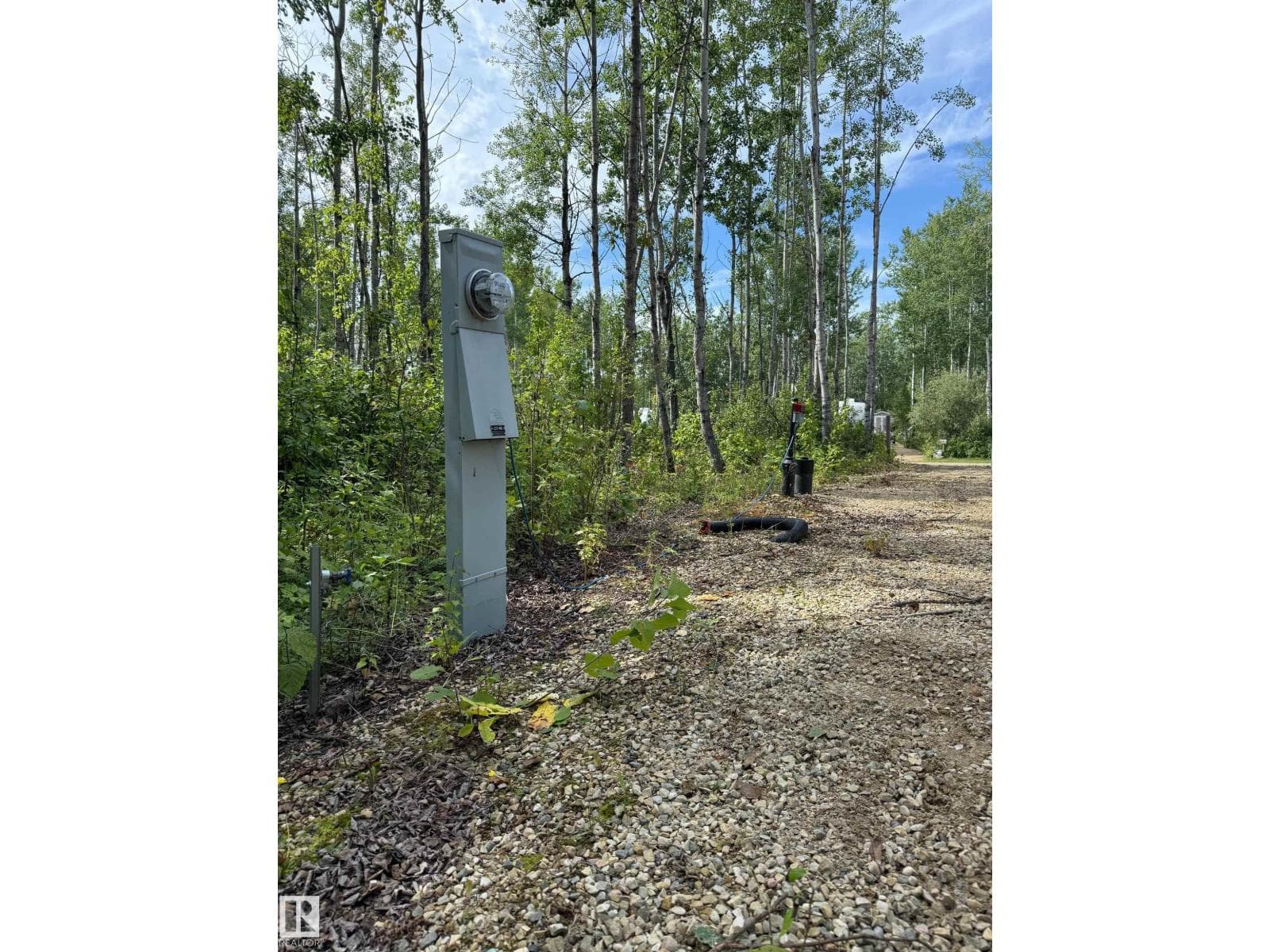 81 TWP RD 550 — photo 5