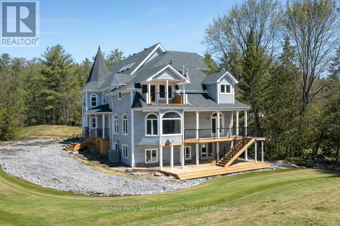 6 bed 4 bath single family at 14-16 KNOWLES CRESCENT — $2,497,000