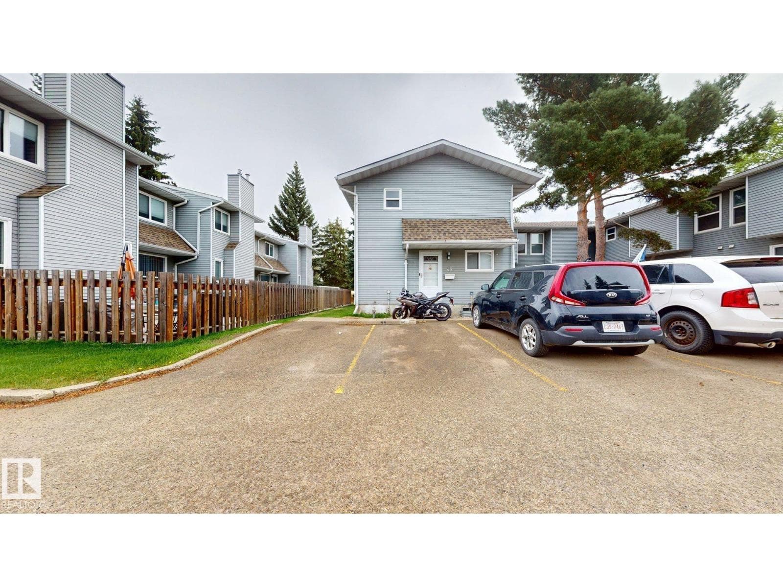 #45 4403 RIVERBEND RD NW photo 2