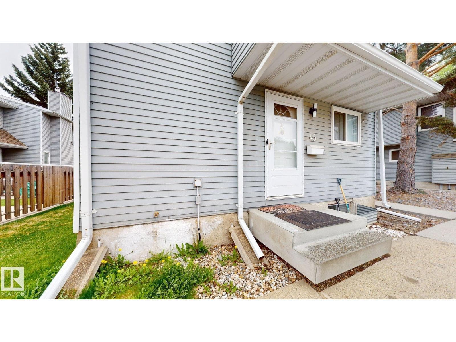 #45 4403 RIVERBEND RD NW photo 4