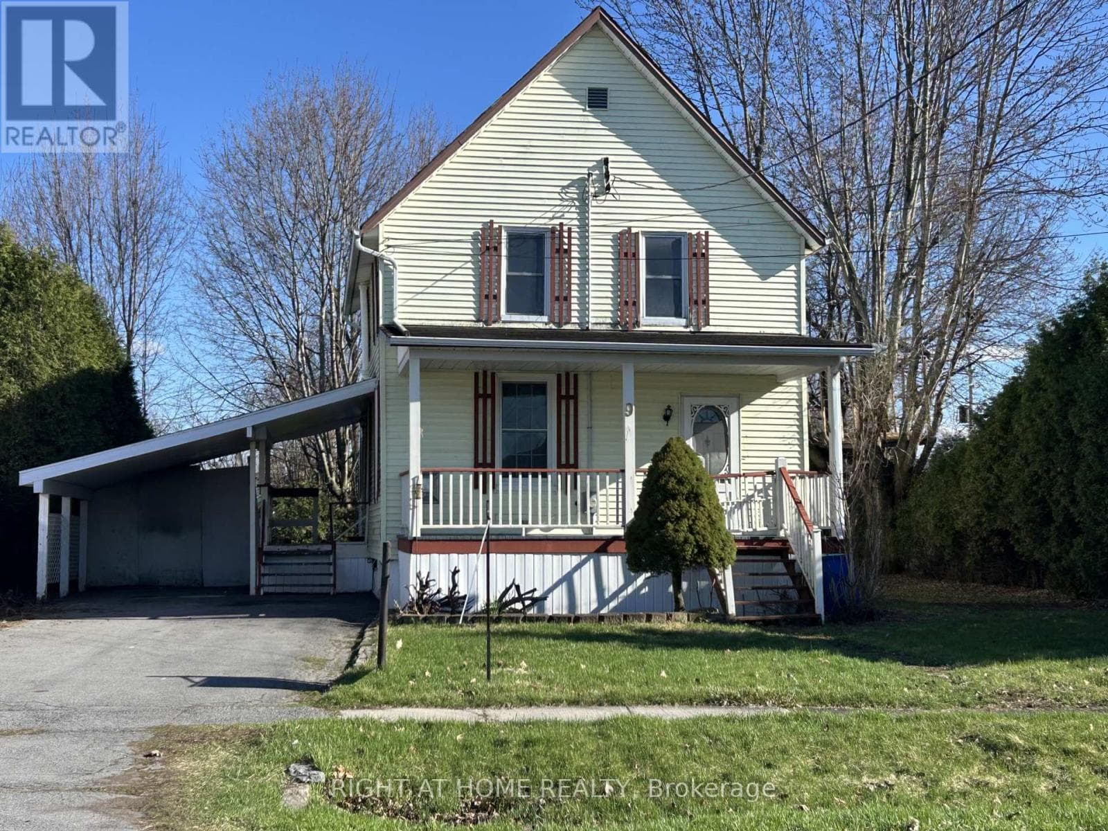 3 bed 2 bath single family at 9 MAUD STREET — $409,000