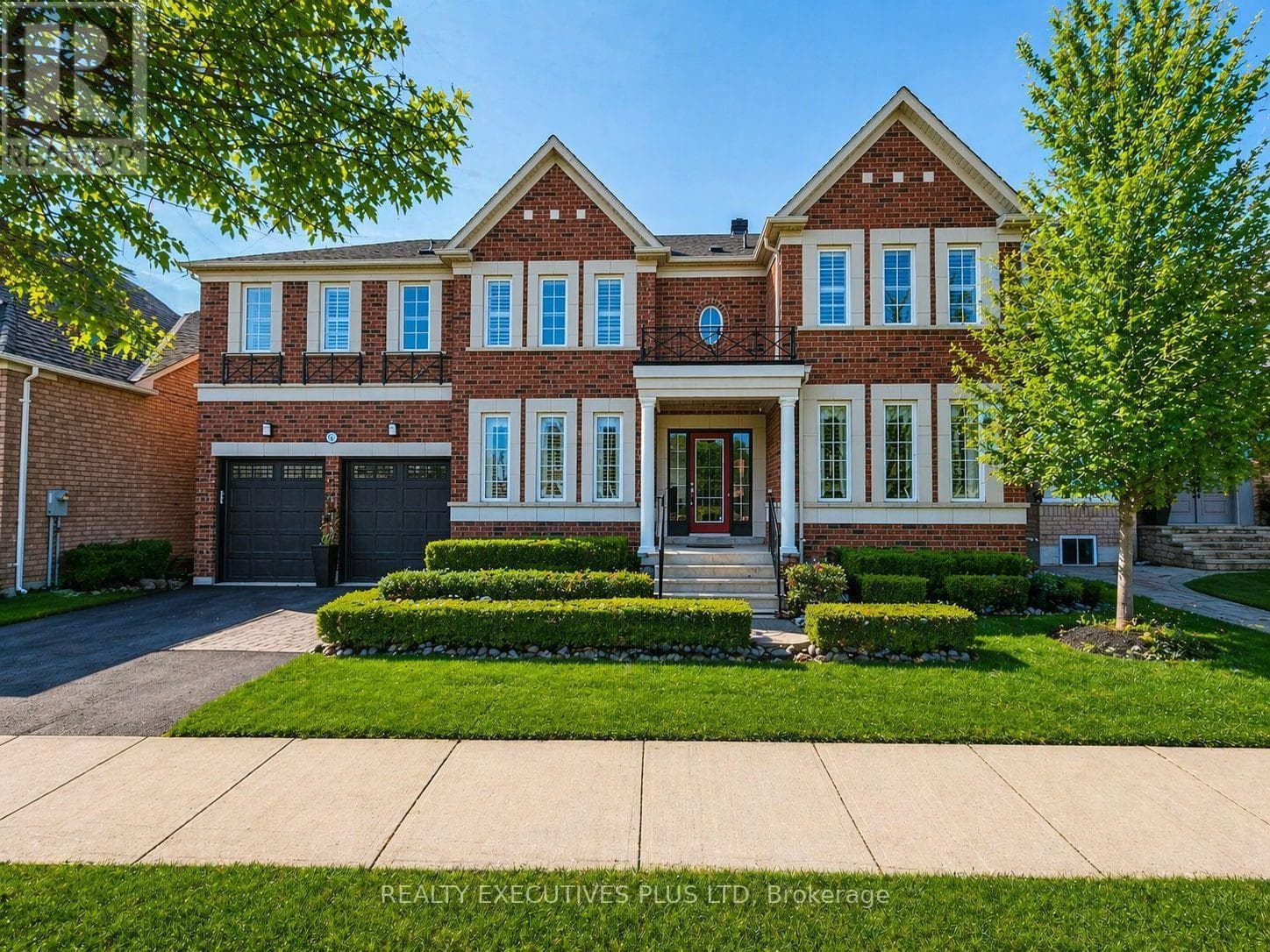 46 WILLIAMSON DRIVE W photo 2