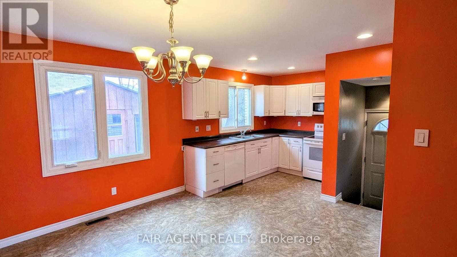 1502 BECKWORTH AVENUE photo 5
