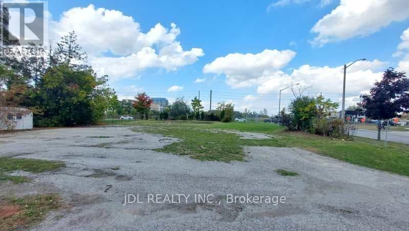 vacant land at 1061 ELGIN MILLS ROAD E — $3,500,000