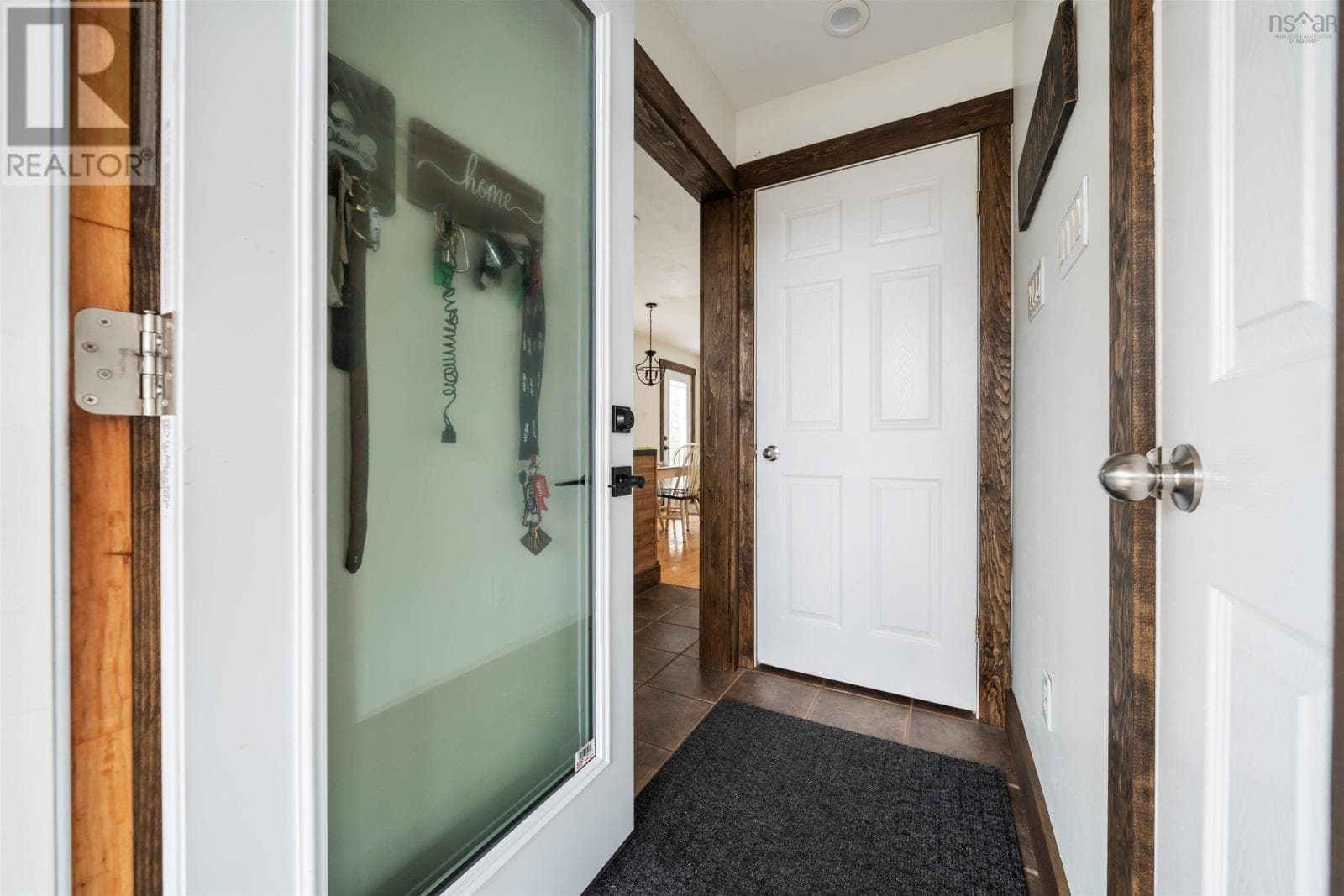 157 Pleasant Drive photo 3