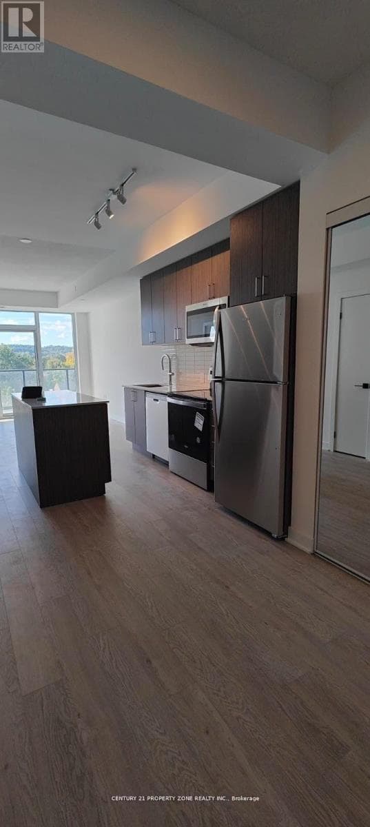 405 - 2782 BARTON STREET E photo 3