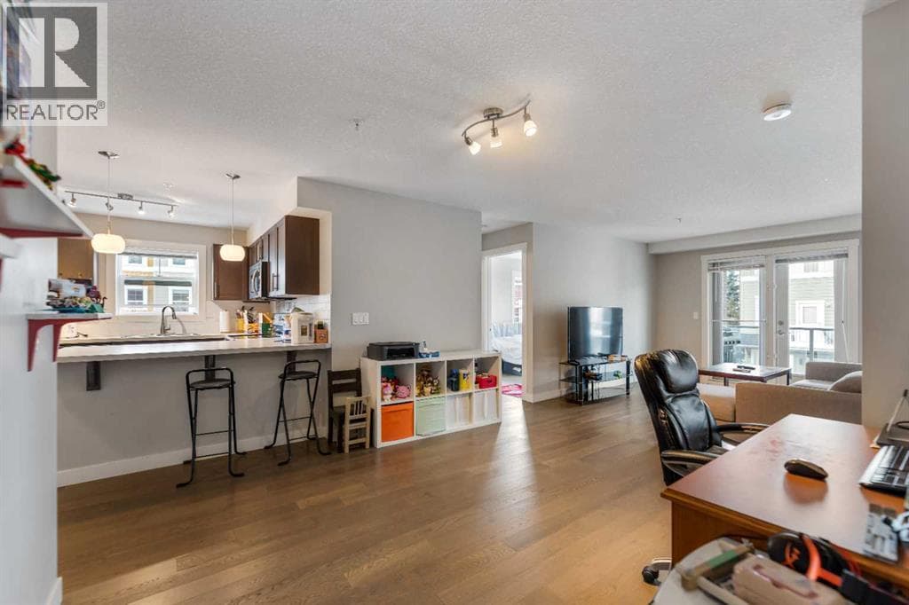 201, 2300 Evanston Square NW photo 4