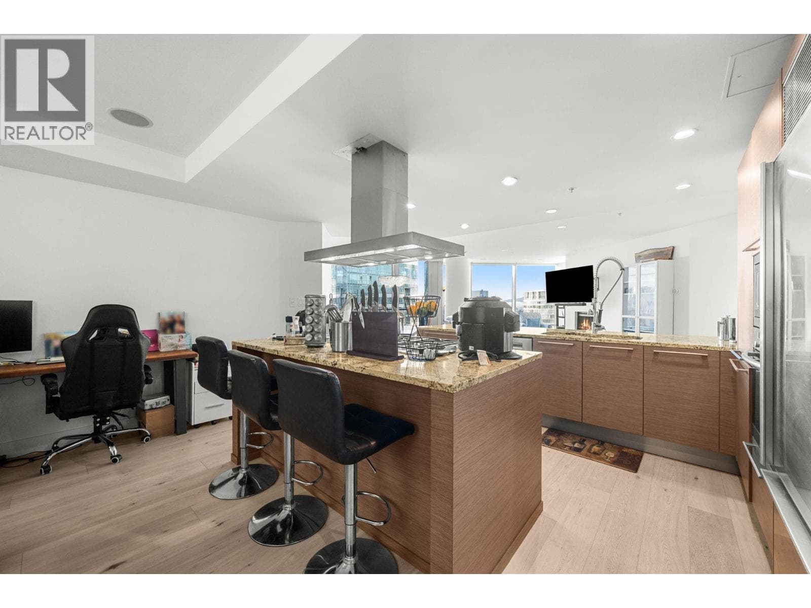 3001 1111 ALBERNI STREET photo 5
