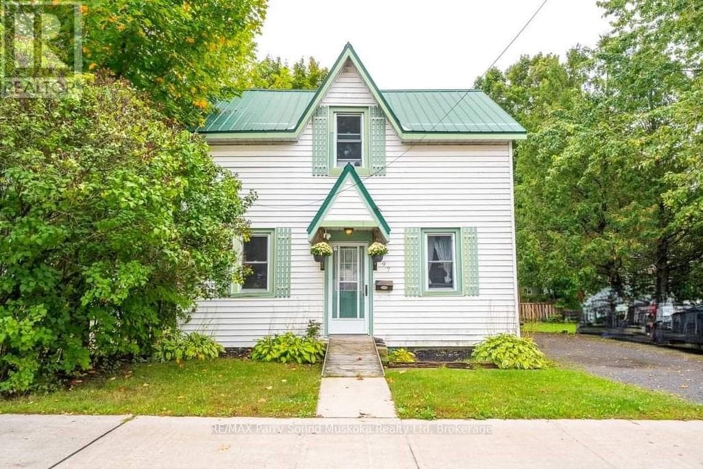 3 bed 2 bath single family at 97 WILLIAM STREET — $349,000