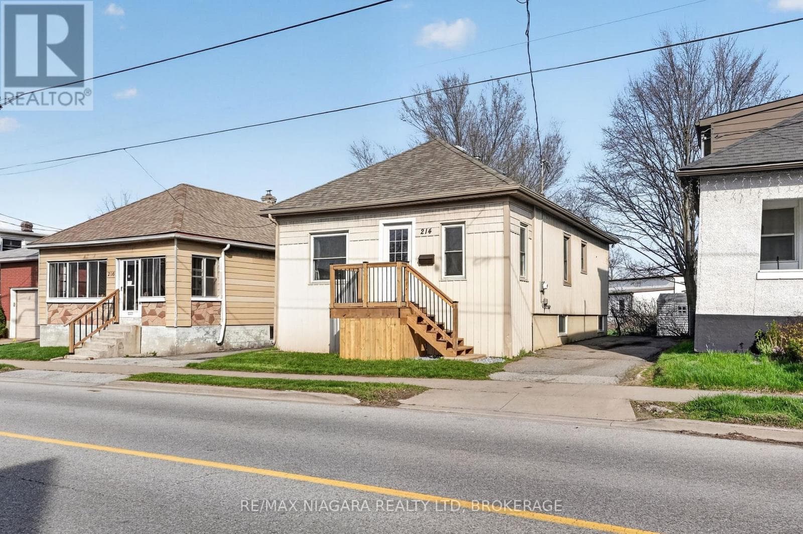 4 bed 2 bath single family at 214 NIAGARA STREET — $500,000