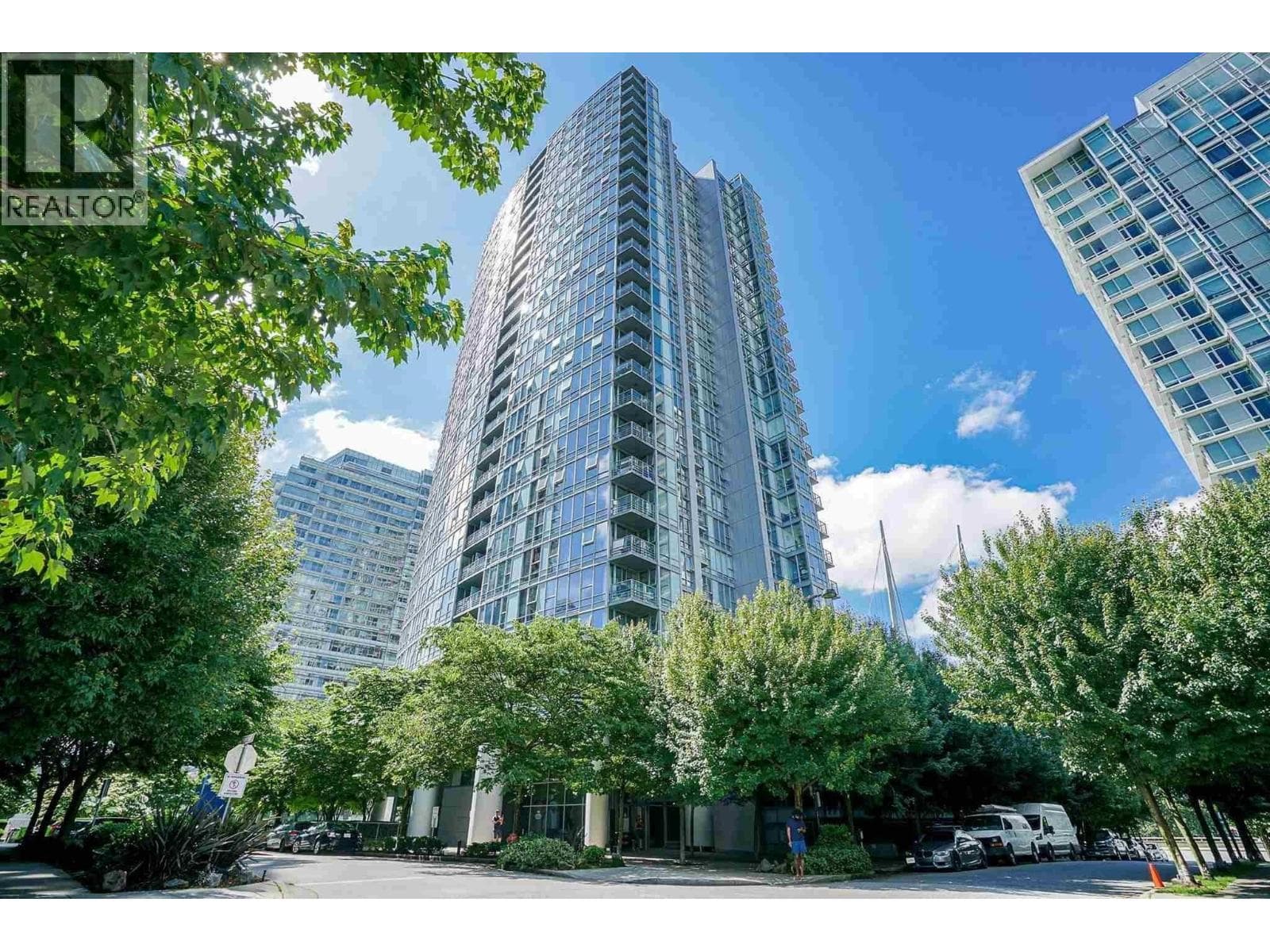 2 bed 1 bath single family at 2206 111 W GEORGIA STREET — $728,000
