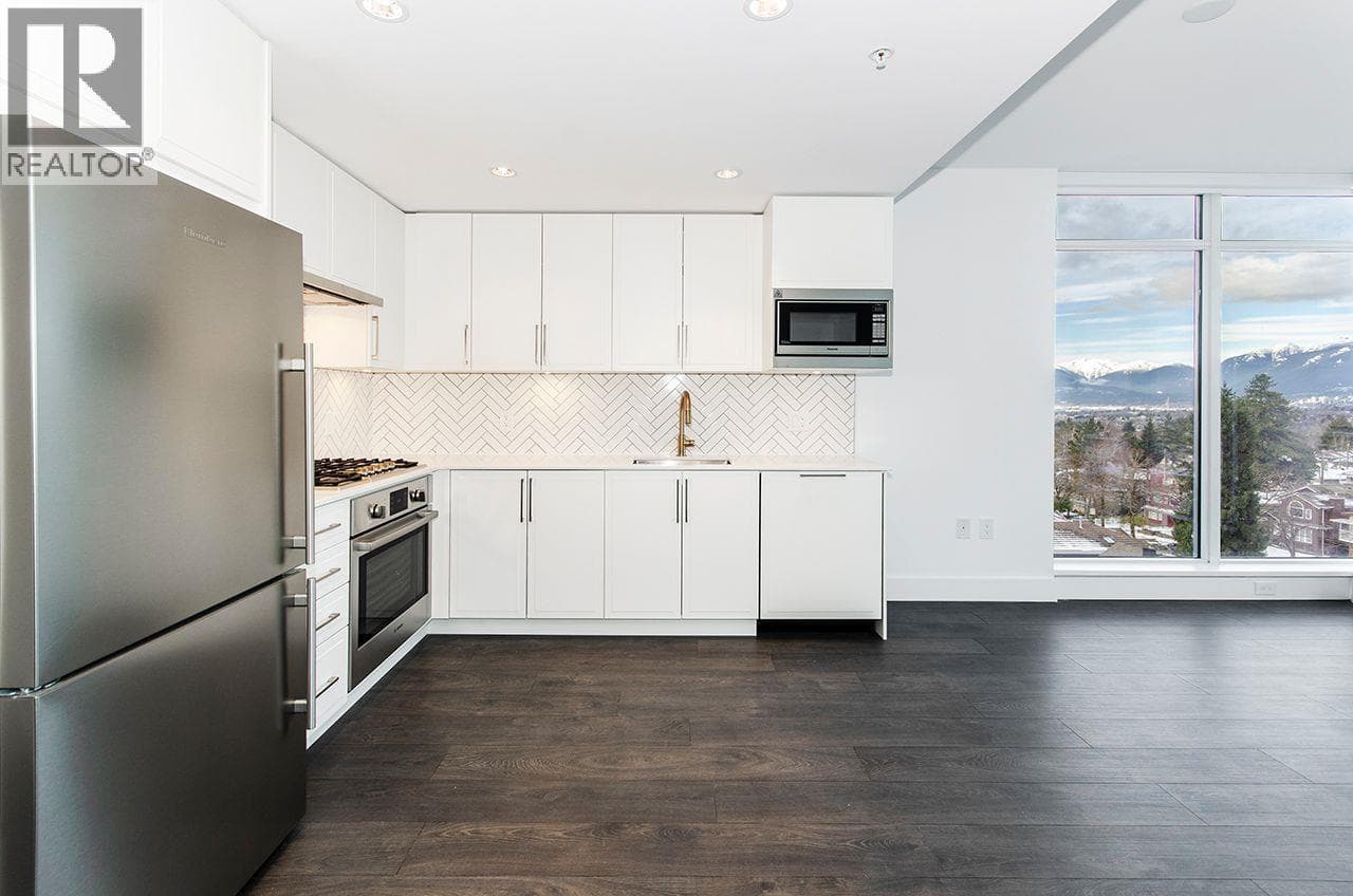 808 2435 KINGSWAY STREET photo 5