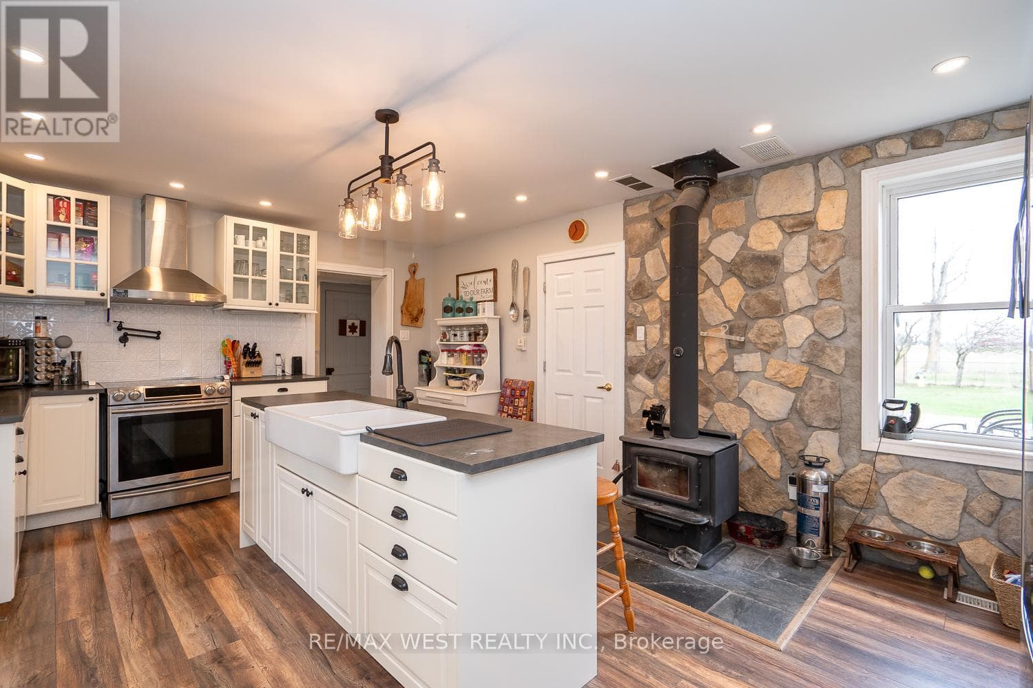 518079 COUNTY ROAD 124 photo 3