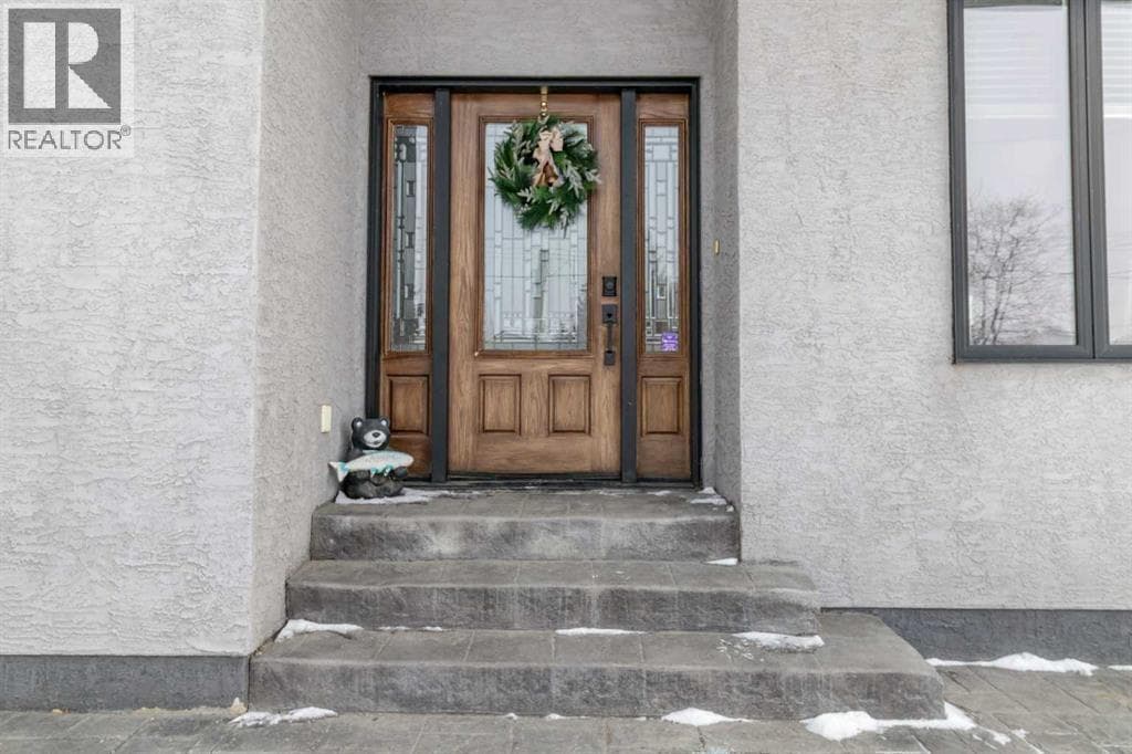 2120 18 Avenue photo 4