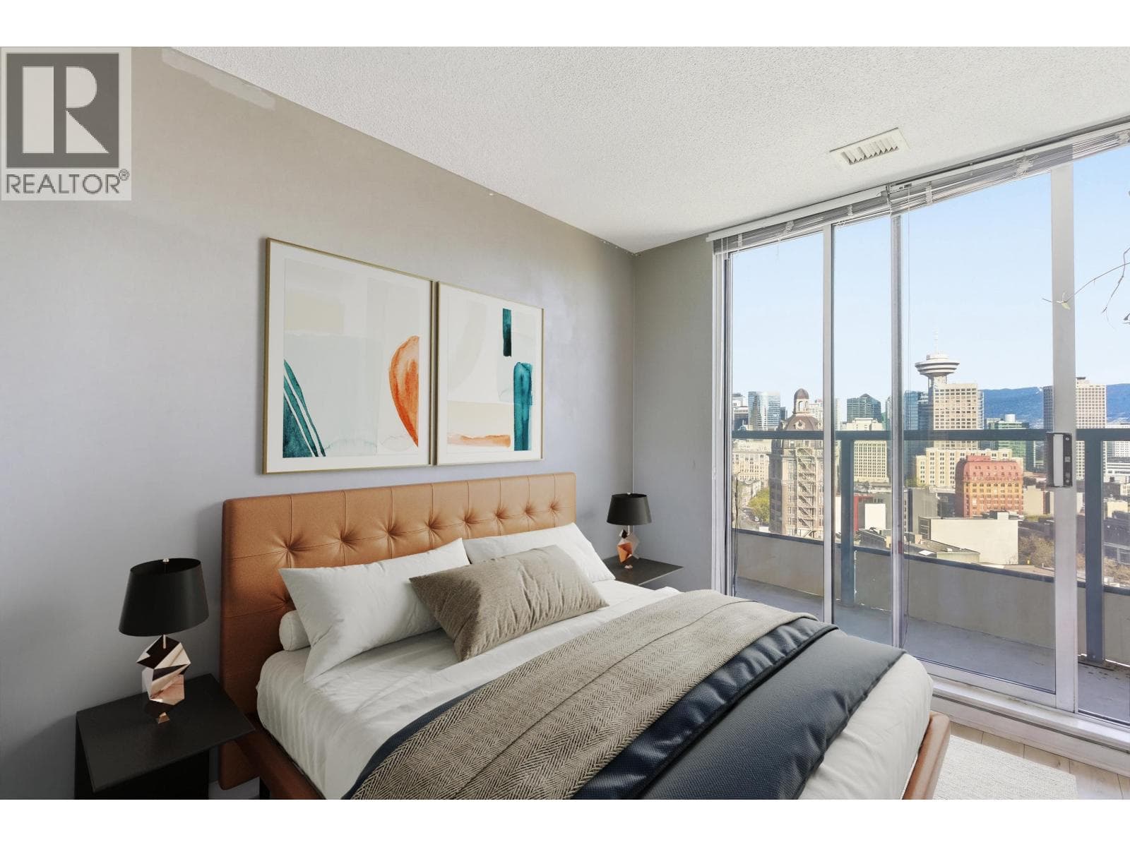 2705 63 KEEFER PLACE photo 5
