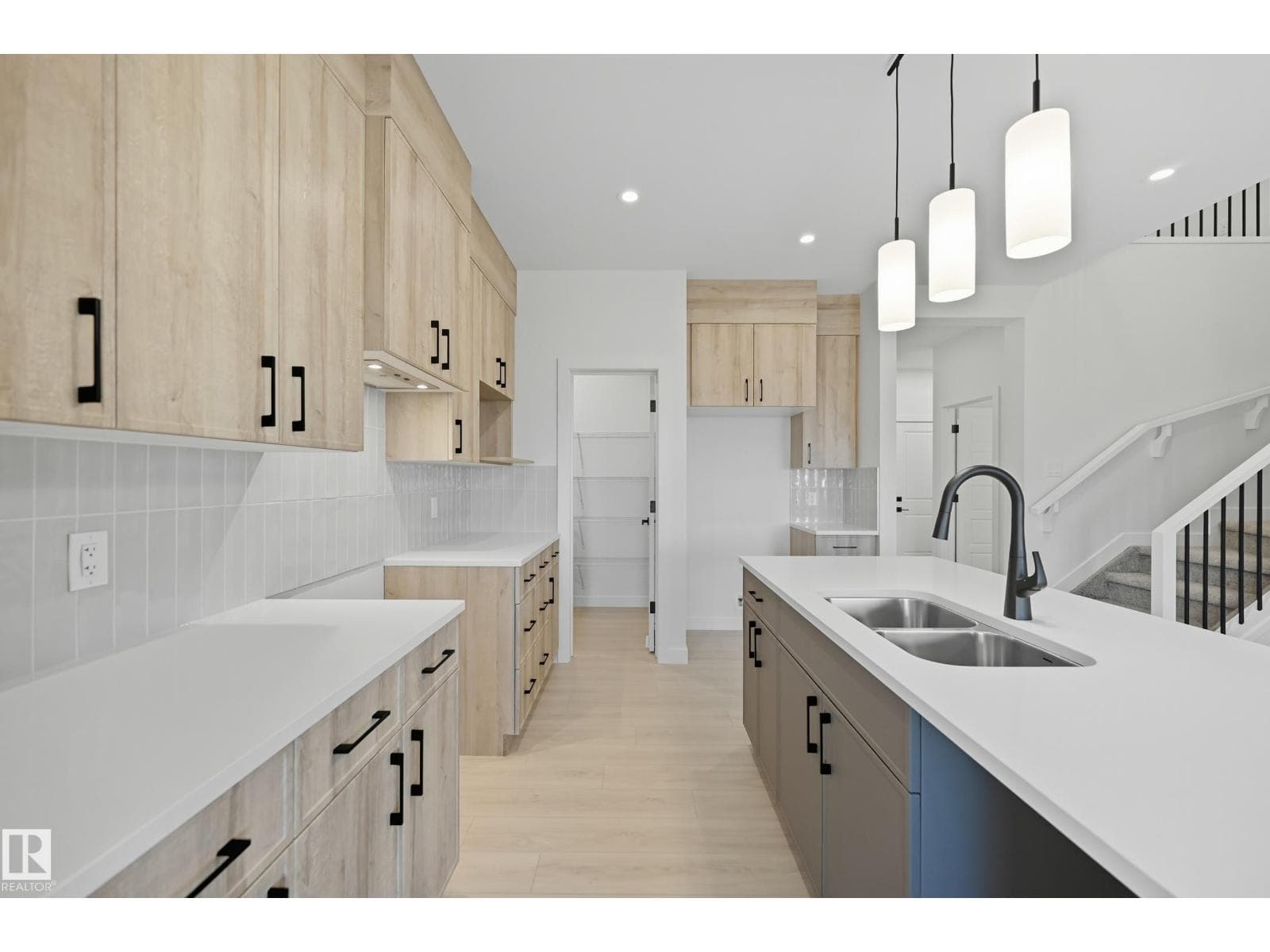 8909 223A ST NW — photo 4
