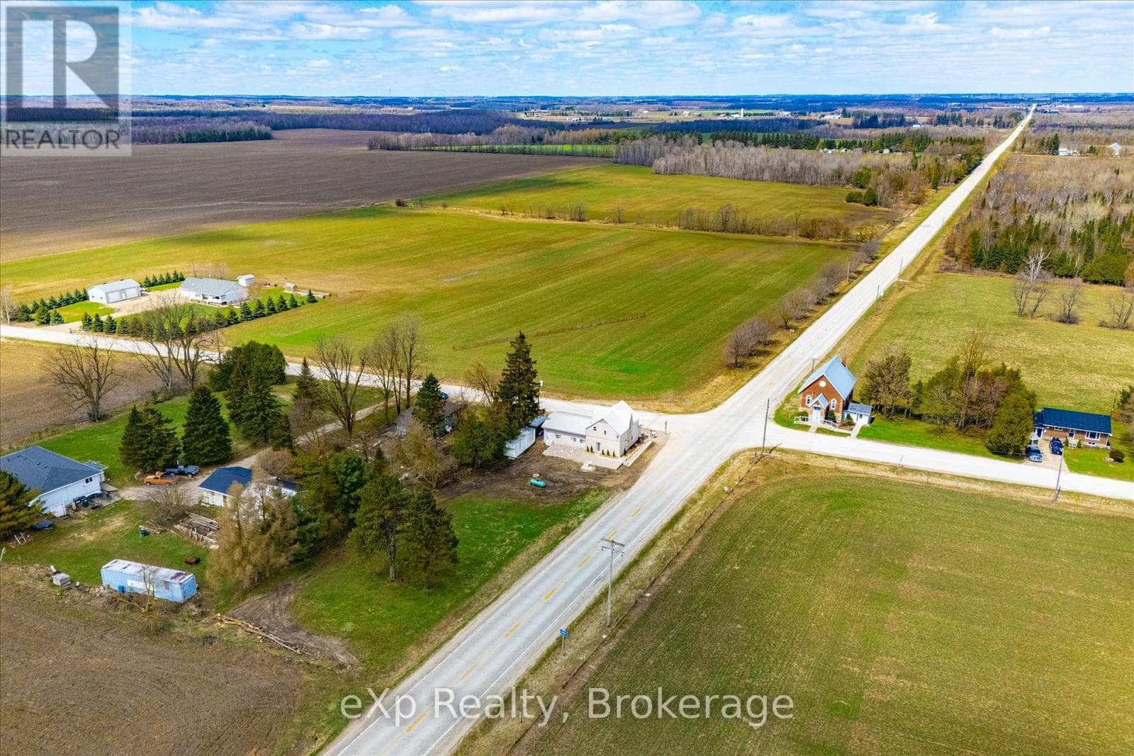 9276 WELLINGTON RD 16 photo 2