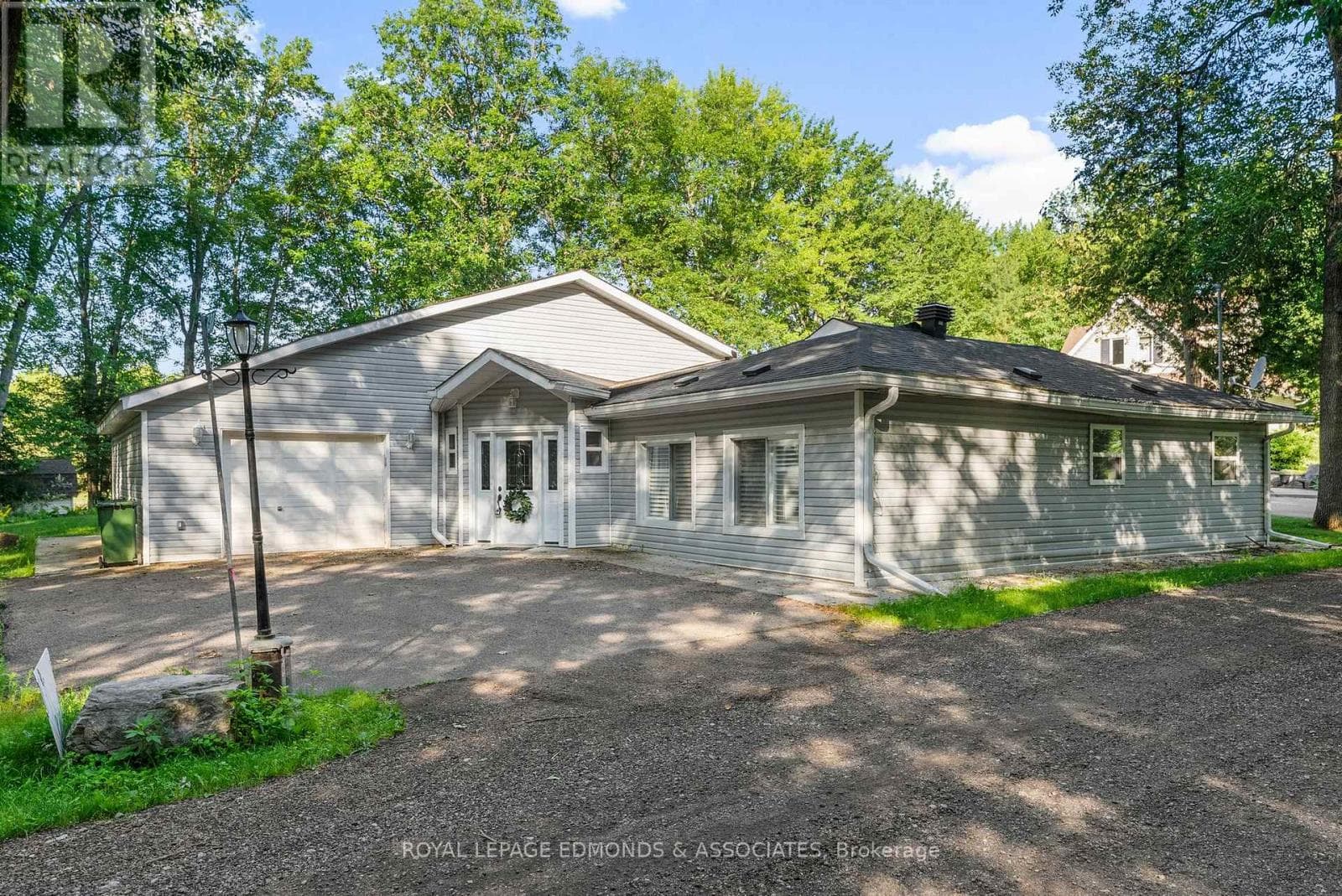 2 bed 2 bath single family at 731 FRANCIE LANE — $449,900