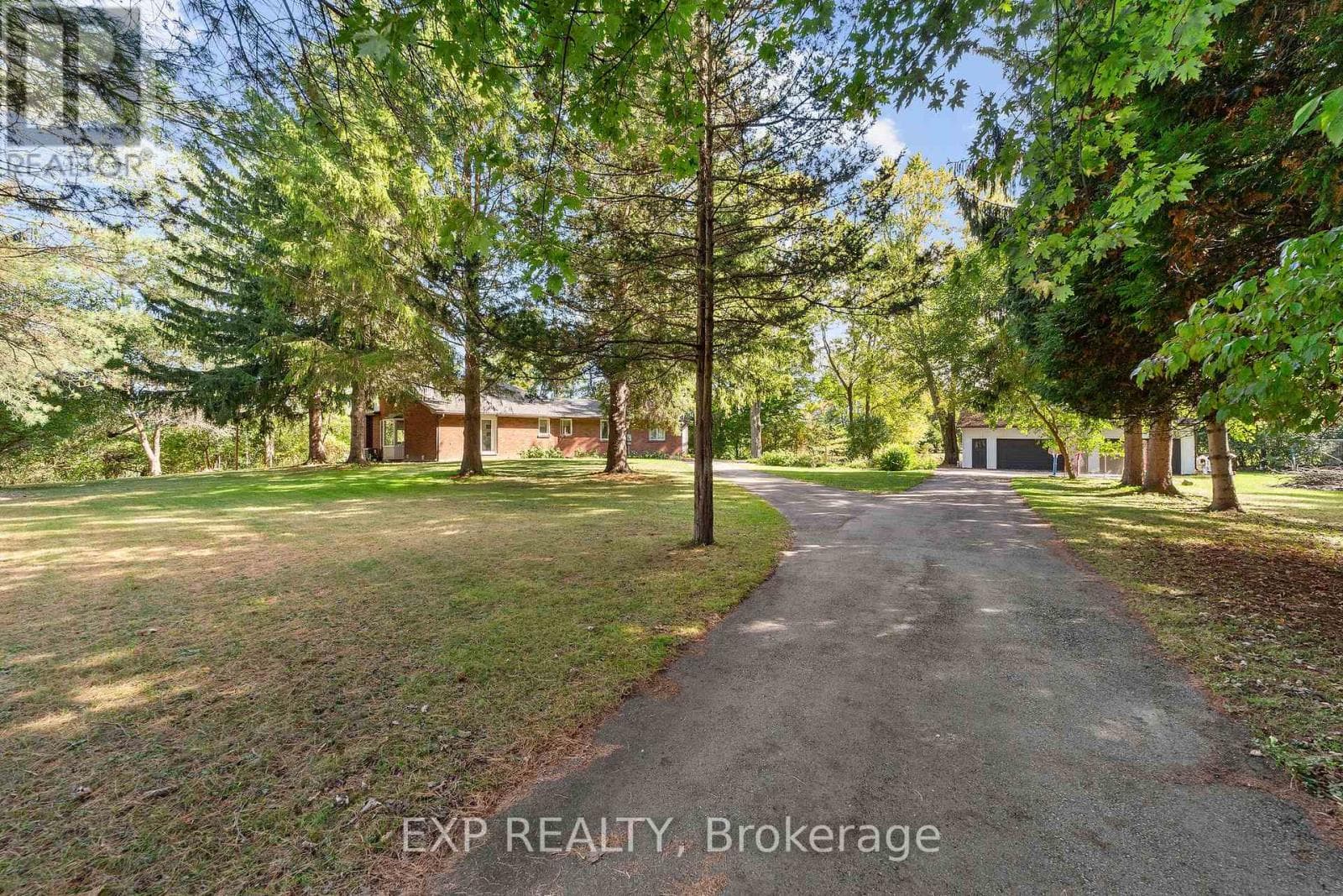 200 HARRIS ROAD photo 3