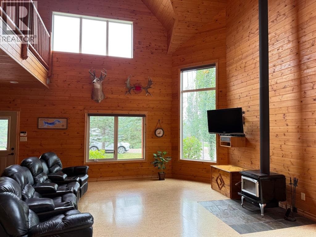 115-116 Deerland Road photo 3