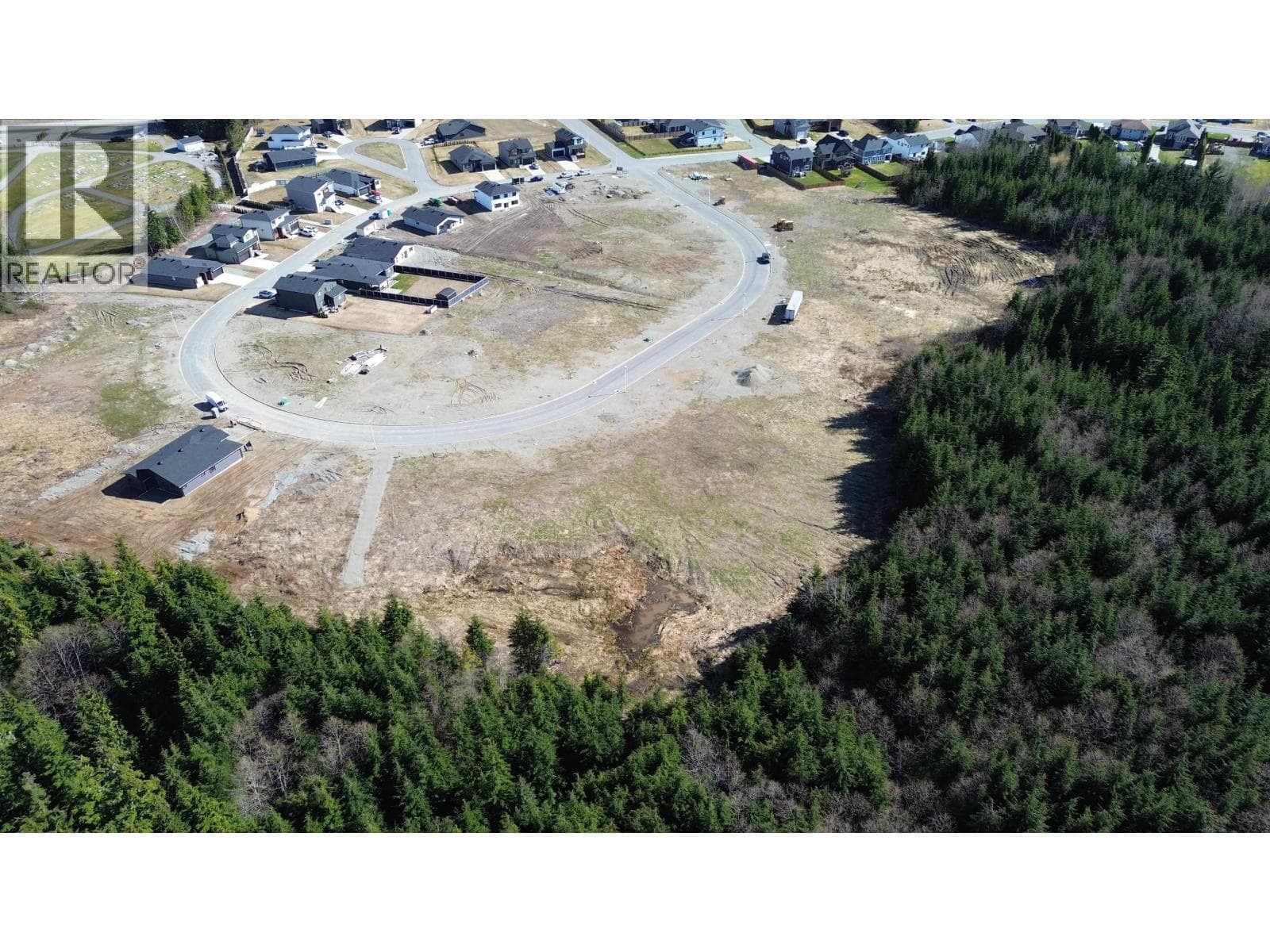 205 WAKITA STREET photo 4