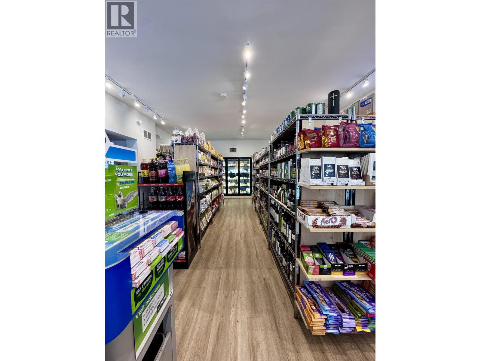 1500 BARCLAY STREET photo 3