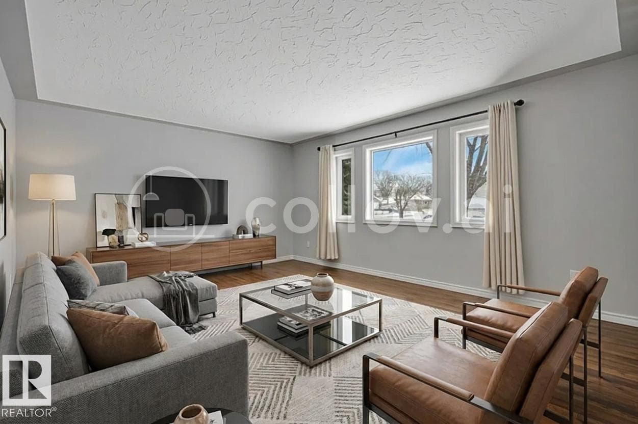12140 53 ST NW photo 3