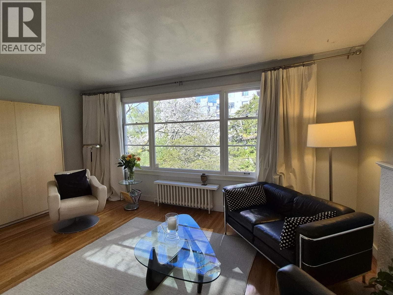 303 1565 BURNABY STREET photo 3