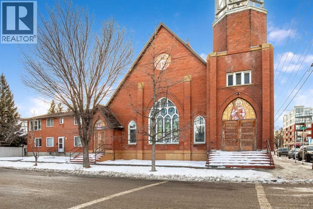 1405 8 Avenue SE photo 2
