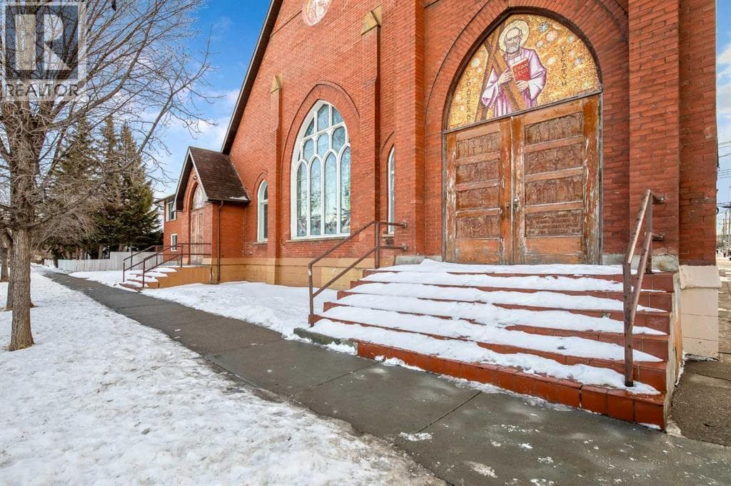 1405 8 Avenue SE photo 3