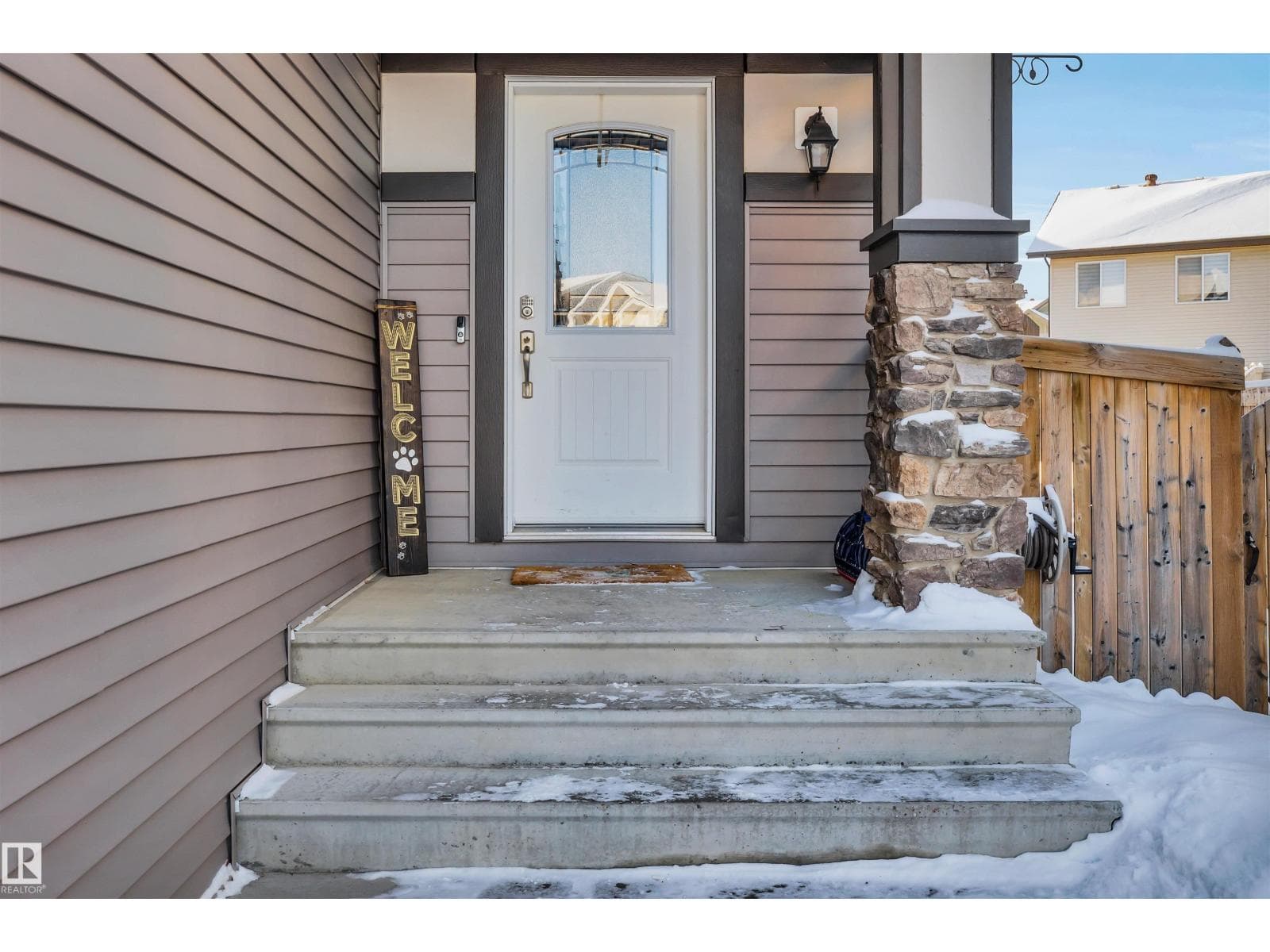 1539 CHAPMAN WY SW photo 2