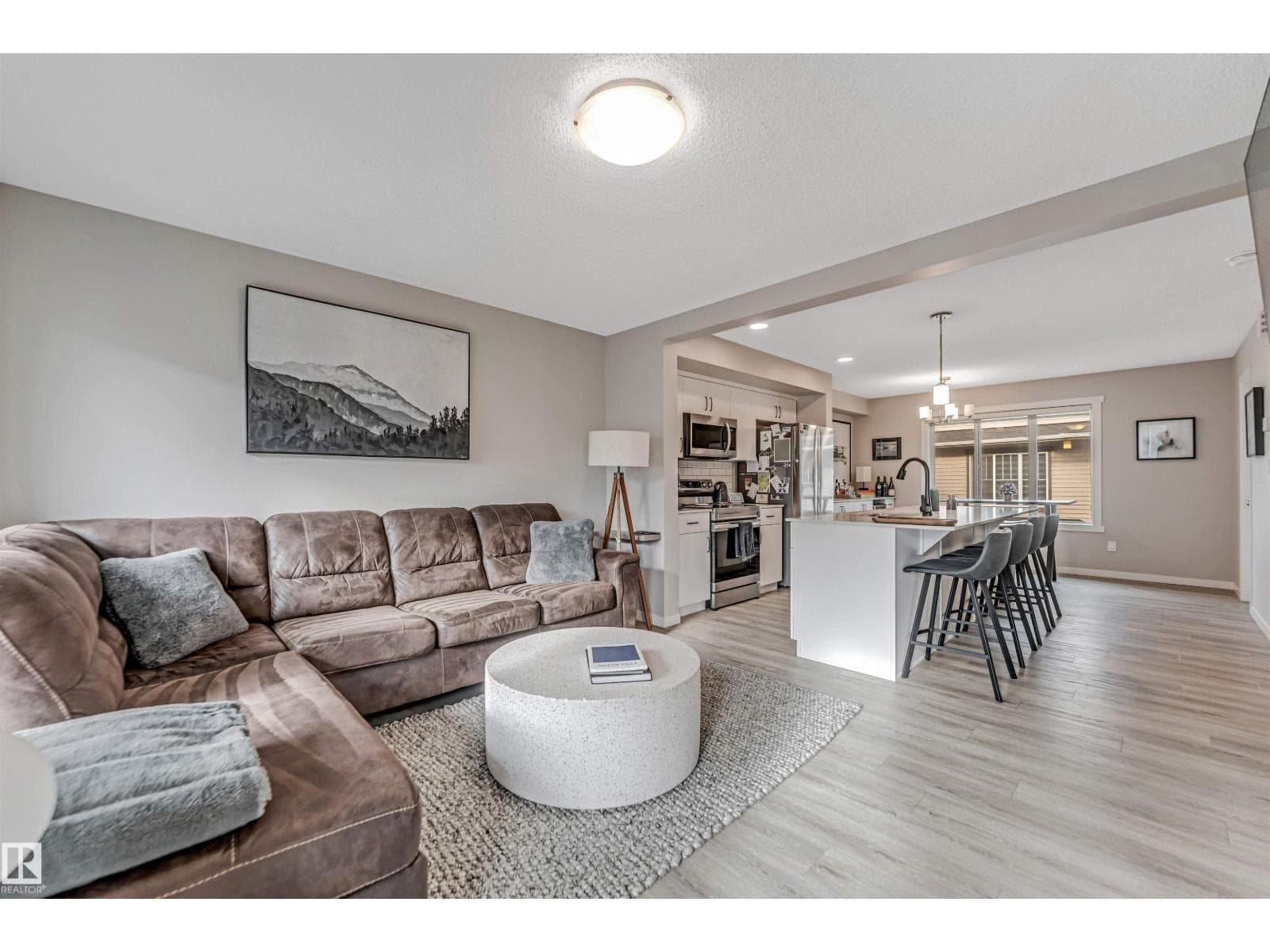 #110 1530 TAMARACK BV NW photo 5