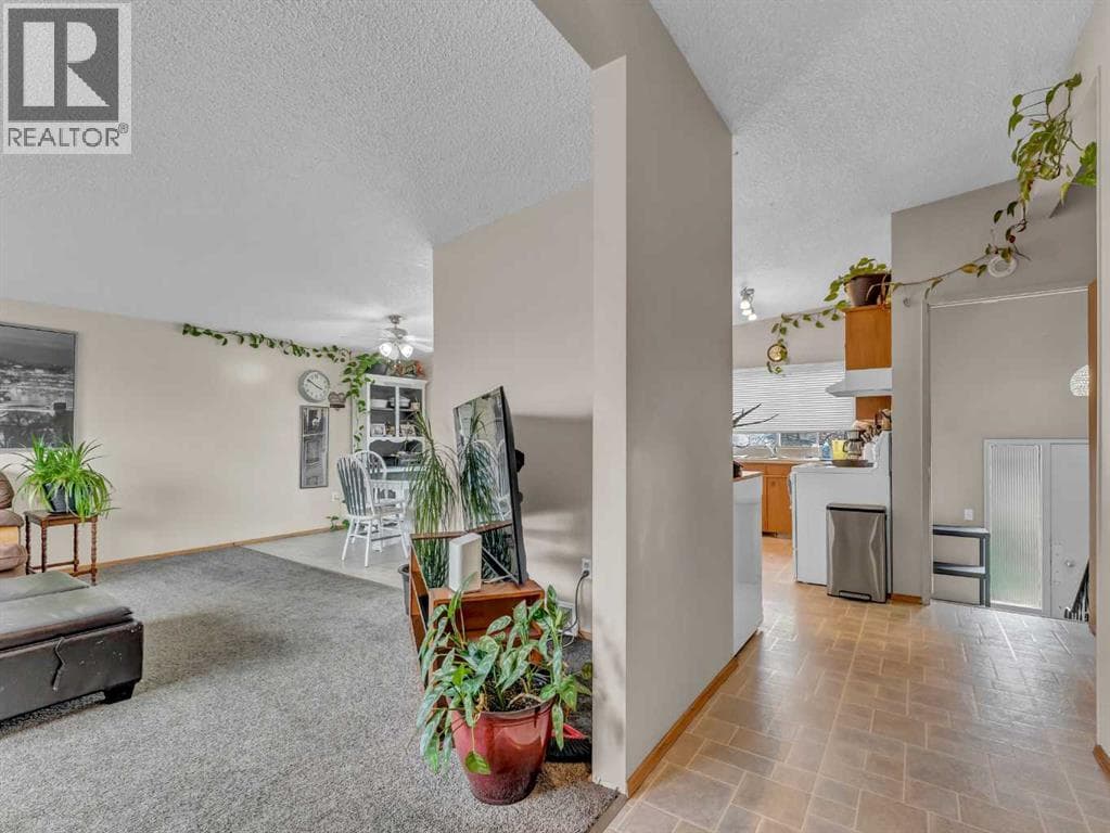 561 12 Street NW — photo 5