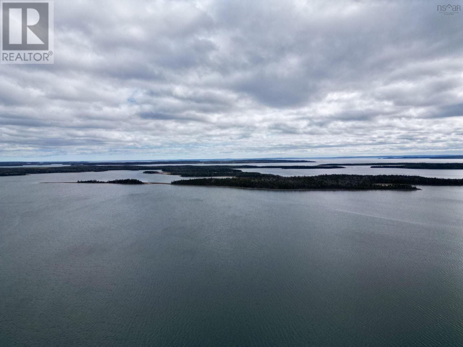 Acreage MacLeod Island, Lennox Passage, NS, B0E 1V0 photo 2