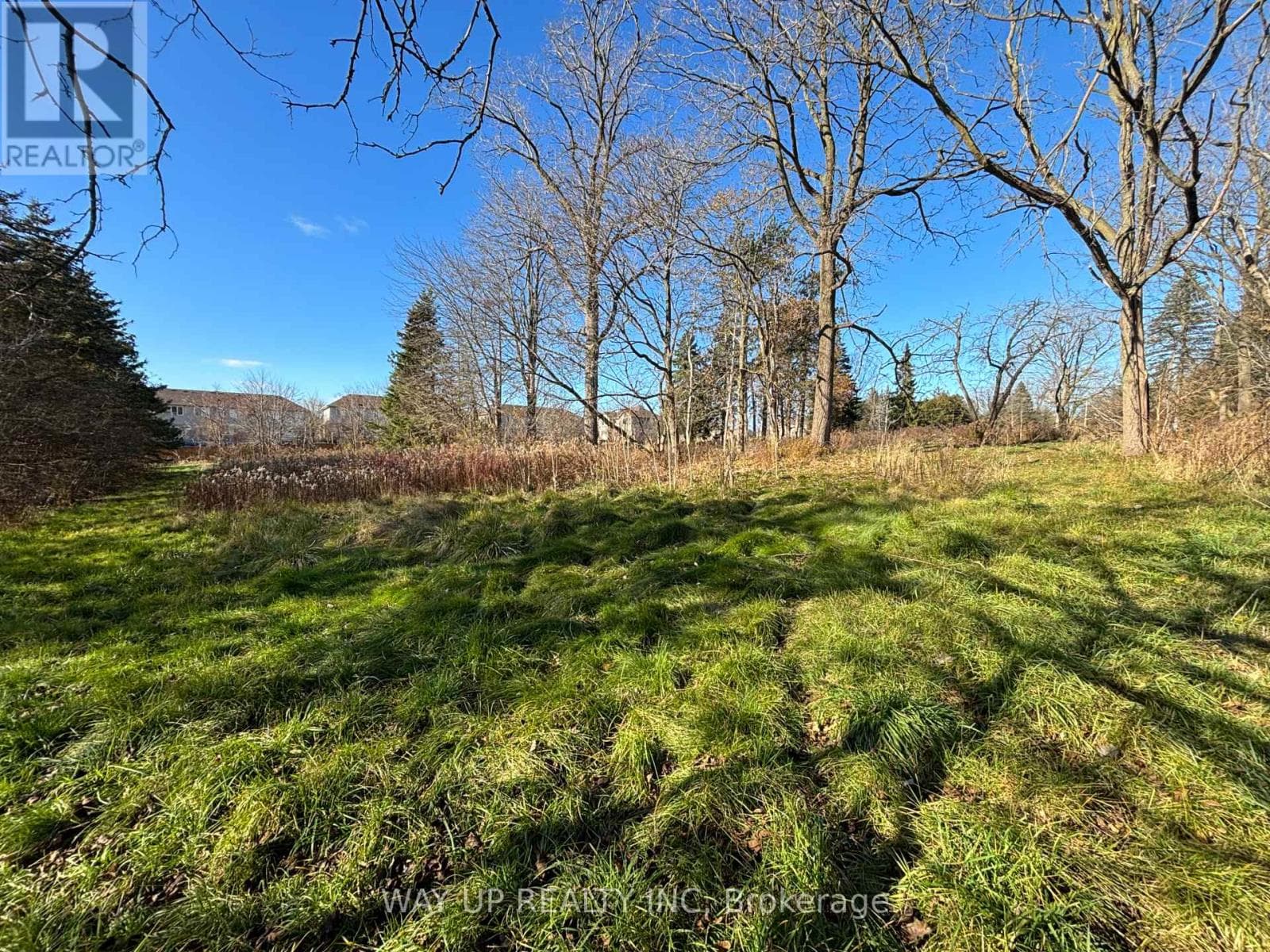 1343 SUNNINGDALE ROAD E photo 2