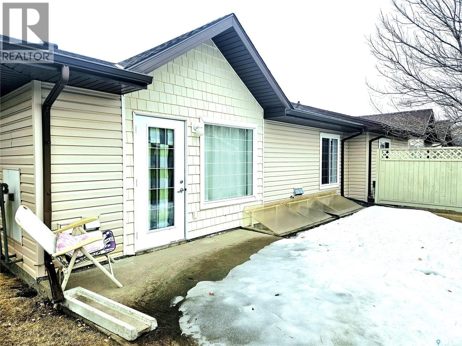 13 135 KEEDWELL STREET — photo 3