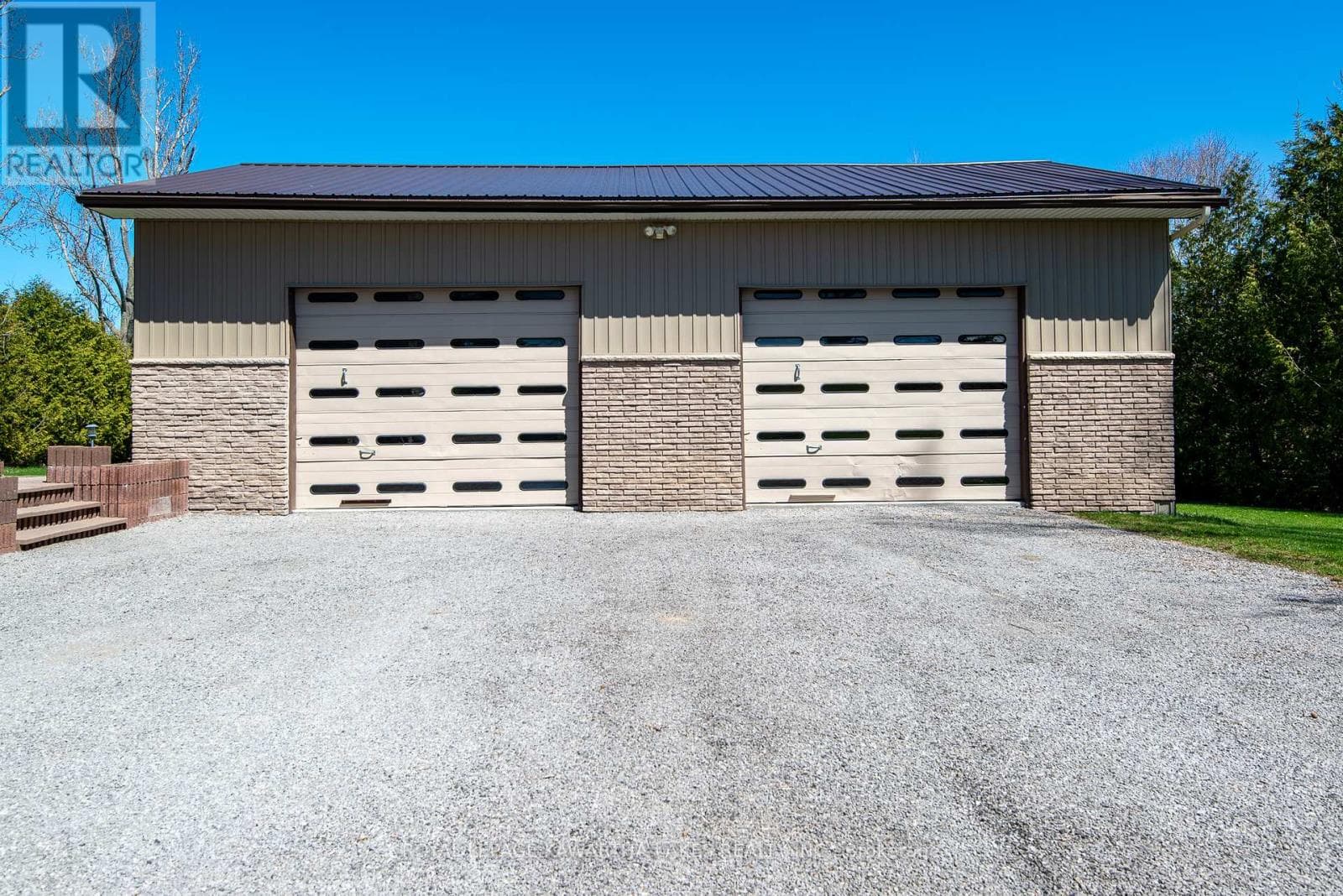 328 CEDAR GLEN ROAD photo 3