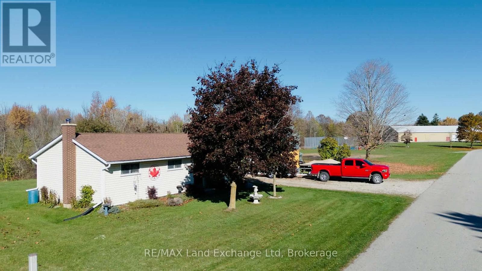 1 JORDAN DRIVE photo 2