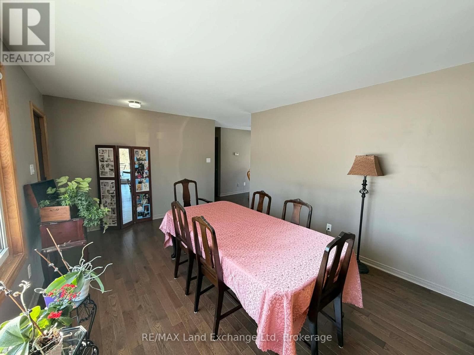 1 JORDAN DRIVE photo 4