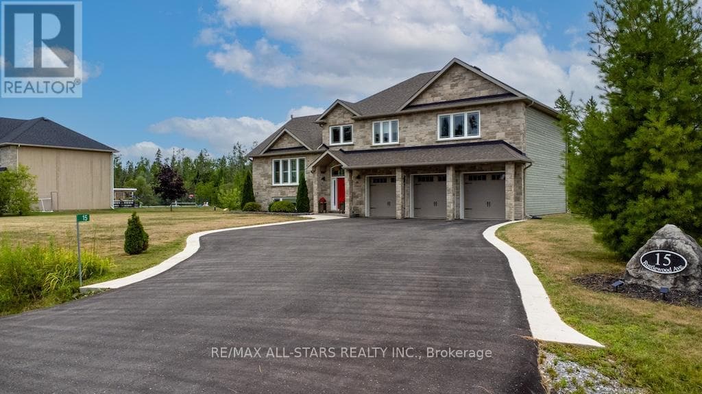 15 RUSTLEWOOD AVENUE photo 3