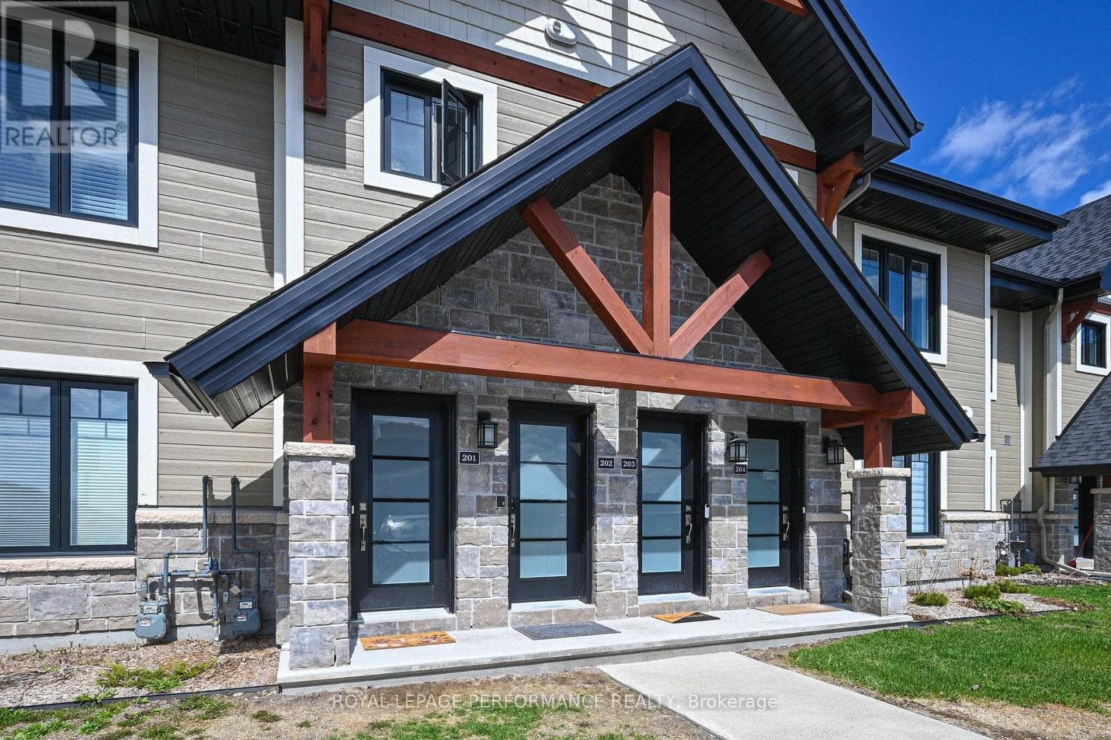 2 bed 1 bath single family at 202 - 83 ST MORITZ TRAIL — $417,000